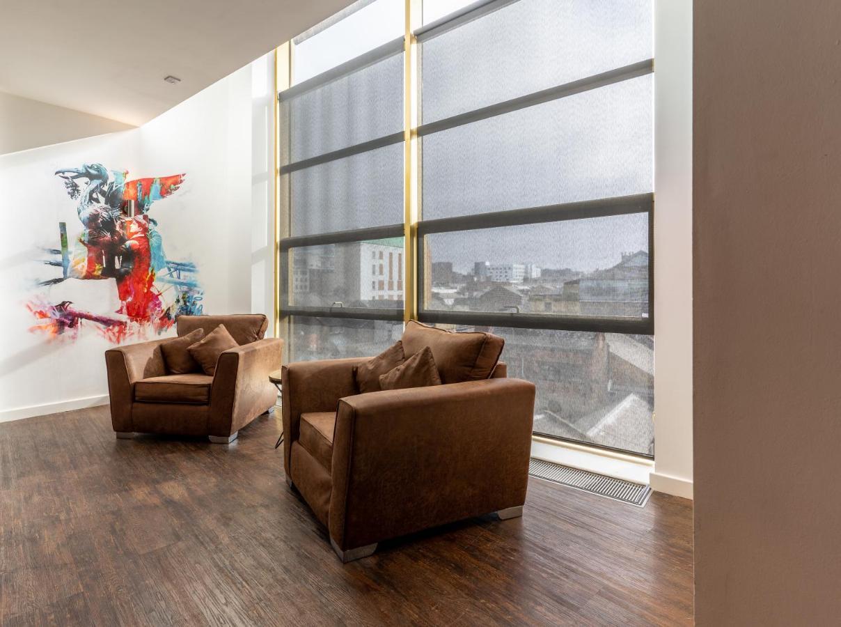 The Bling Hotel By Ustay Aparthotels Liverpool Exterior photo